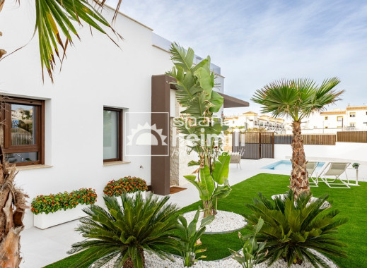 Obra nueva - Casa semi-adosada -
Vistabella