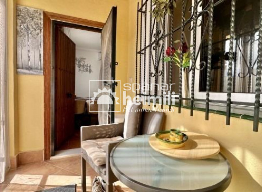 Revente - Mitoyenne -
Los Altos/Los Balcones