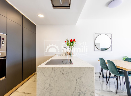 Endursala - Íbúð í fjölbýli -
Playa flamenca