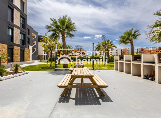 Endursala - Íbúð í fjölbýli -
Playa flamenca