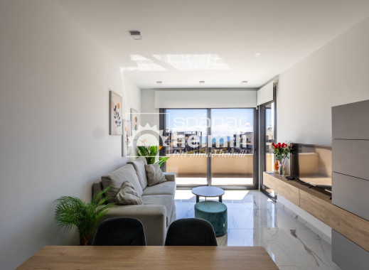 Endursala - Íbúð í fjölbýli -
Playa flamenca