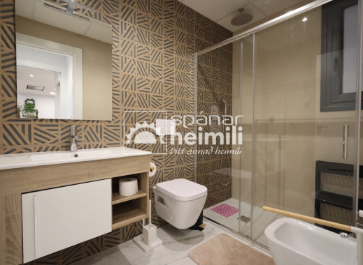 Endursala - Íbúð í fjölbýli -
Playa flamenca