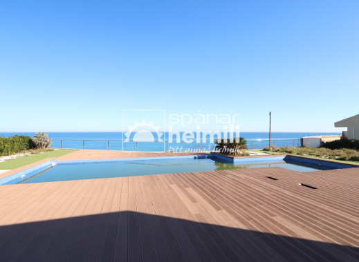 Endursala -  -
Cabo Roig