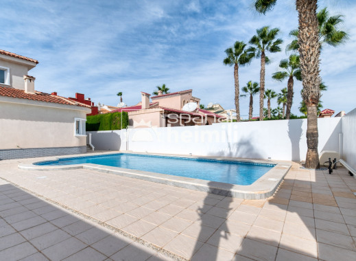 Endursala - Einbýli -
Quesada/Benijofar