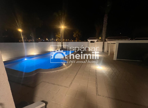 Endursala - Einbýli -
Quesada/Benijofar