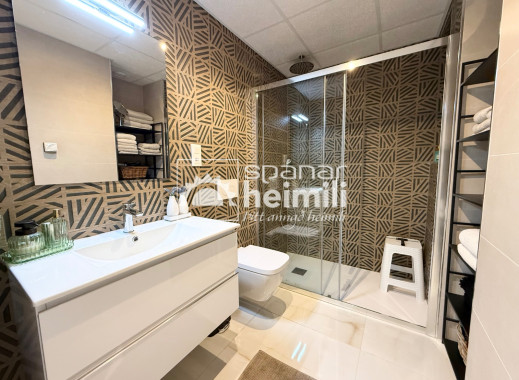 Endursala - Íbúð í fjölbýli -
Playa flamenca