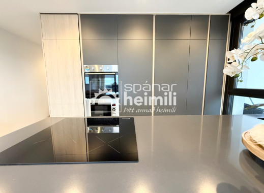 Endursala - Íbúð í fjölbýli -
Playa flamenca