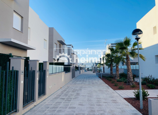 Endursala - Íbúð í fjölbýli -
Torrevieja