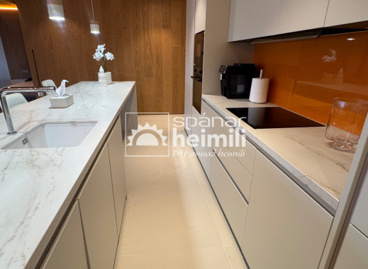 Endursala - Íbúð í fjölbýli -
Málaga/Marbella - Málaga