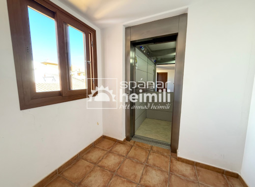 Endursala - Þakíbúðir -
Punta Prima