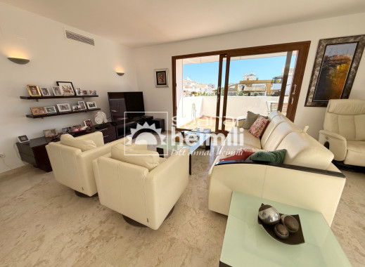 Endursala - Þakíbúðir -
Punta Prima