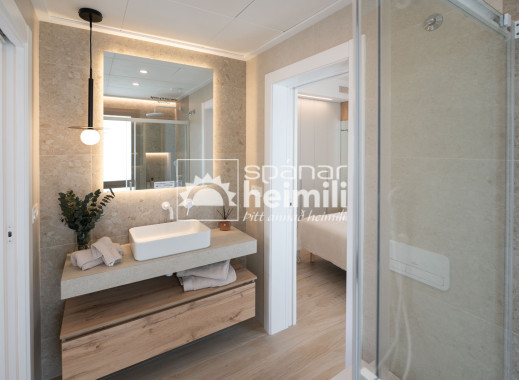 Nybyggeri - Halvåbent hus -
Los Alcazares