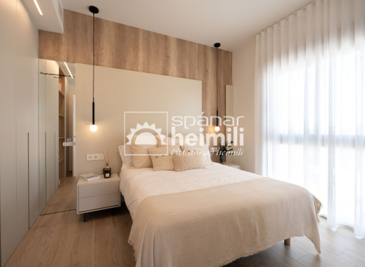 Nybyggeri - Halvåbent hus -
Los Alcazares