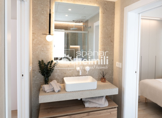 Nybyggeri - Halvåbent hus -
Los Alcazares