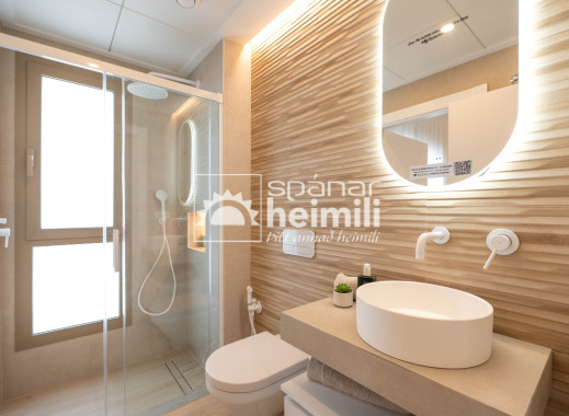 Nybyggeri - Halvåbent hus -
Los Alcazares