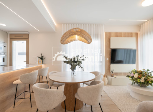 Nybyggeri - Halvåbent hus -
Los Alcazares