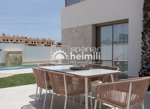 Nybyggeri - Halvåbent hus -
Los Alcazares