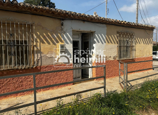 Resale - Finca style house -
Cartagena