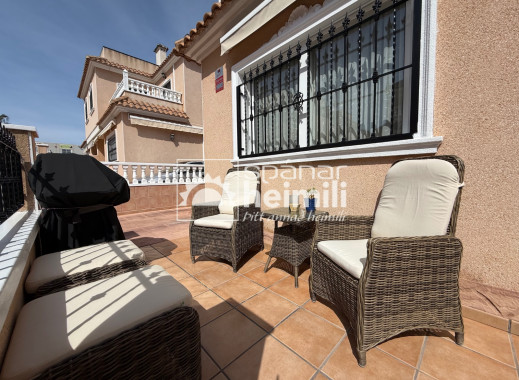 Endursala - Parhús  -
Cabo Roig