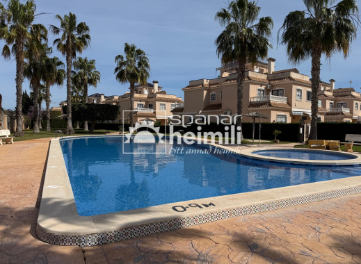 Endursala - Parhús  -
Cabo Roig