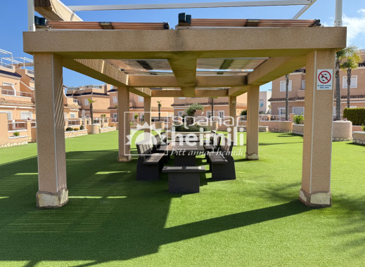 Endursala - Íbúð í fjölbýli -
Cabo Roig