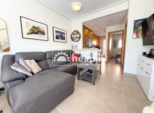 Endursala - Íbúð í fjölbýli -
Cabo Roig