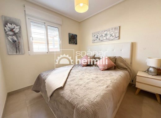 Endursala - Íbúð í fjölbýli -
Cabo Roig