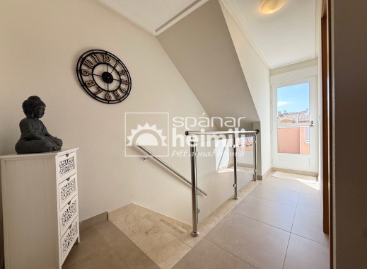 Endursala - Íbúð í fjölbýli -
Cabo Roig