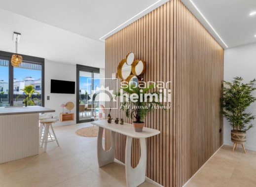 Endursala - Íbúð í fjölbýli -
Santa Rosalia