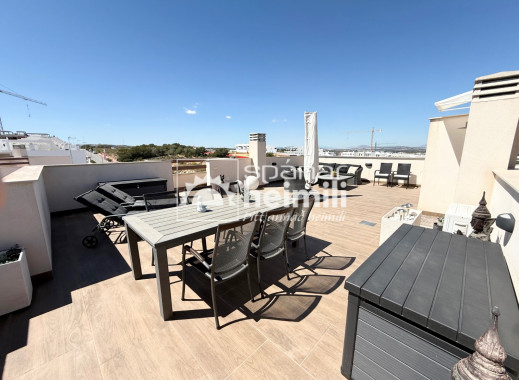 Endursala - Íbúð í fjölbýli -
Los Altos/Los Balcones