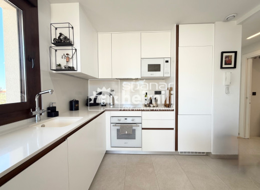 Endursala - Íbúð í fjölbýli -
Los Altos/Los Balcones