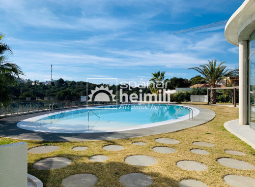 Endursala - Íbúð í fjölbýli -
Villamartin