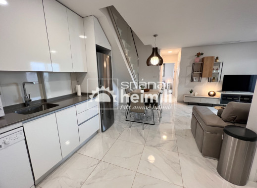 Endursala - Íbúð í fjölbýli -
Villamartin