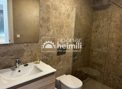 Revente - Maison jumelée d’un côté -
Los Alcazares