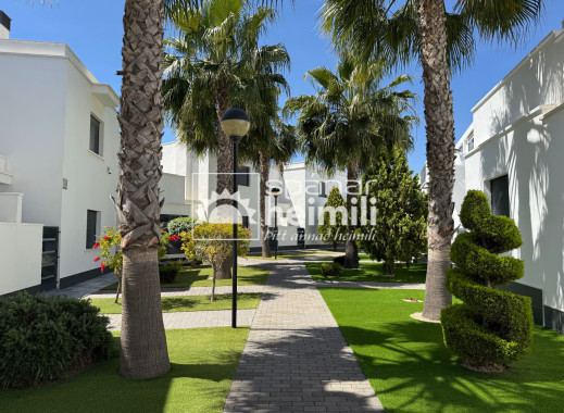 Endursala - Raðhús -
Cabo Roig