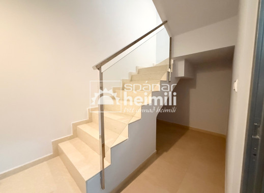 Endursala - Raðhús -
Cabo Roig