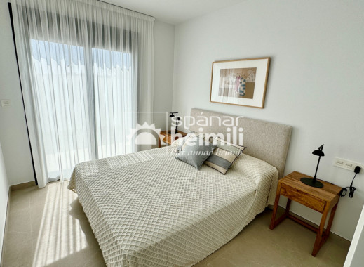 Nýbygging - Efri/neðri íbúð -
San Pedro Del Pinatar