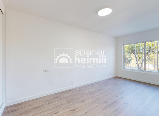 Odsprzedaż - Mieszkanie -
Villamartin