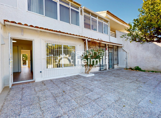 Odsprzedaż - Mieszkanie -
Villamartin