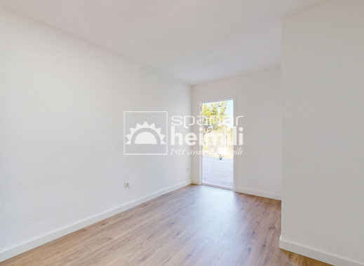 Odsprzedaż - Mieszkanie -
Villamartin