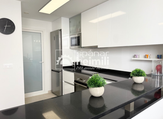 Endursala - Íbúð í fjölbýli -
Playa flamenca