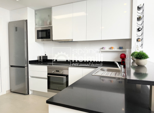 Endursala - Íbúð í fjölbýli -
Playa flamenca