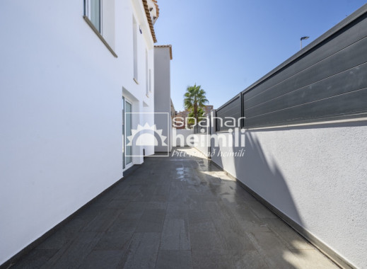 Endursala - Einbýli -
La Manga del Mar Menor - Playa del Galán