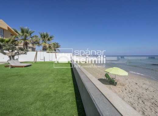 Endursala - Einbýli -
La Manga del Mar Menor