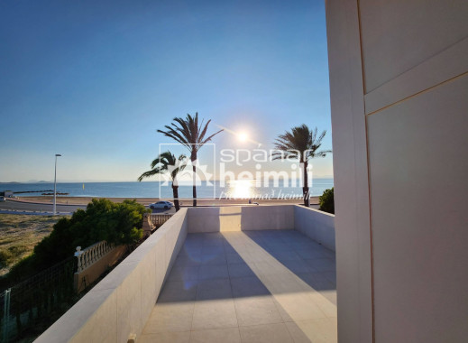Endursala - Einbýli -
La Manga del Mar Menor