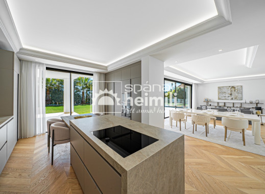 Nýbygging - Einbýli -
Málaga/Marbella - Marbella