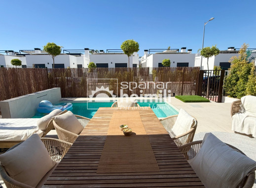 Videresalg - Villa -
Santa Rosalia