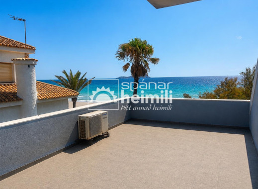 Odsprzedaż - Willa -
La Manga del Mar Menor
