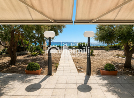 Odsprzedaż - Willa -
La Manga del Mar Menor