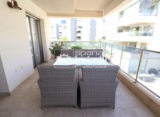 Resale - Apartment -
Villamartin